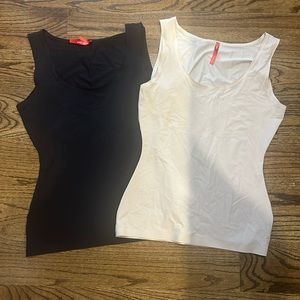 Spanx Thinstincts tanks size large
